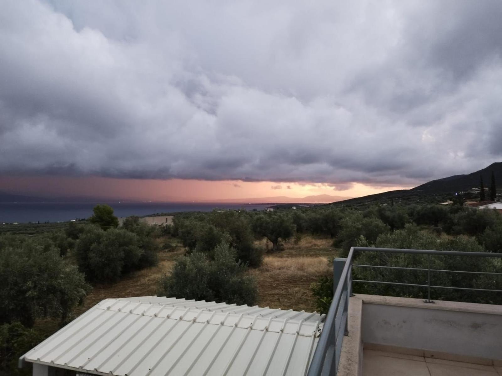 Panoramic View Summerhouse Loukissia Extérieur photo